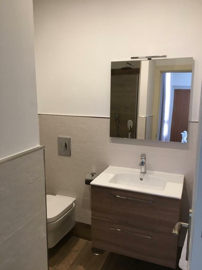 T2, Tirso De Molina, Apartamento Luminoso Y Tranquilo Seville Luaran gambar